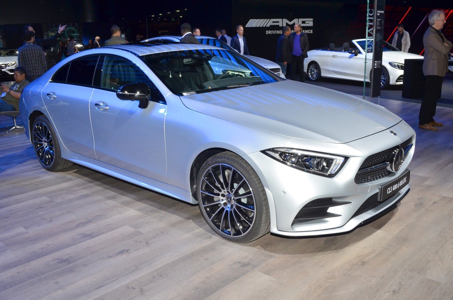 © www.Auto-Data.net Foto Mercedes-Benz CLS