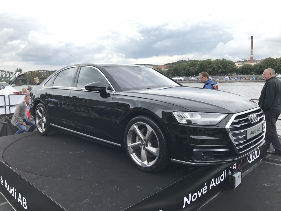 Foto Audi A8