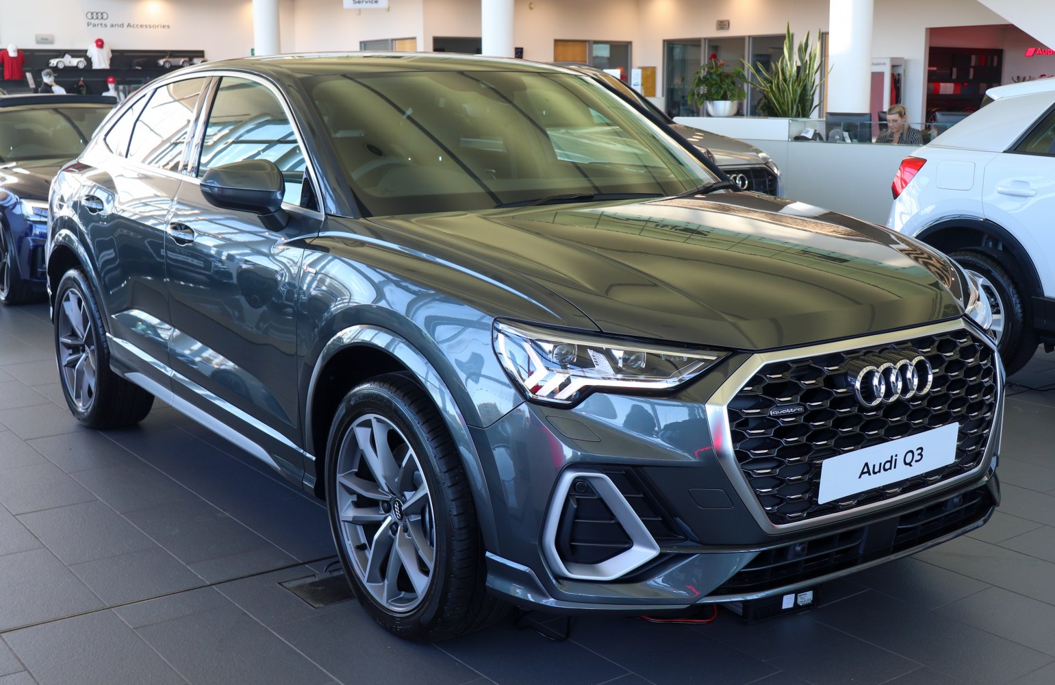 Vauxford, CC BY-SA 4.0 <https://creativecommons.org/licenses/by-sa/4.0>, via Wikimedia Commons Foto Audi Q3
