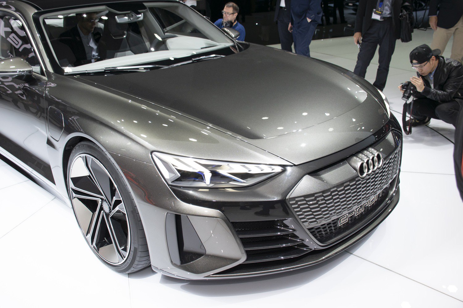 © www.Auto-Data.net Foto Audi E-tron GT