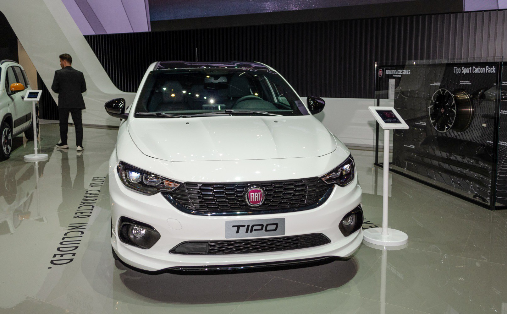 © www.Auto-Data.net Foto Fiat Tipo