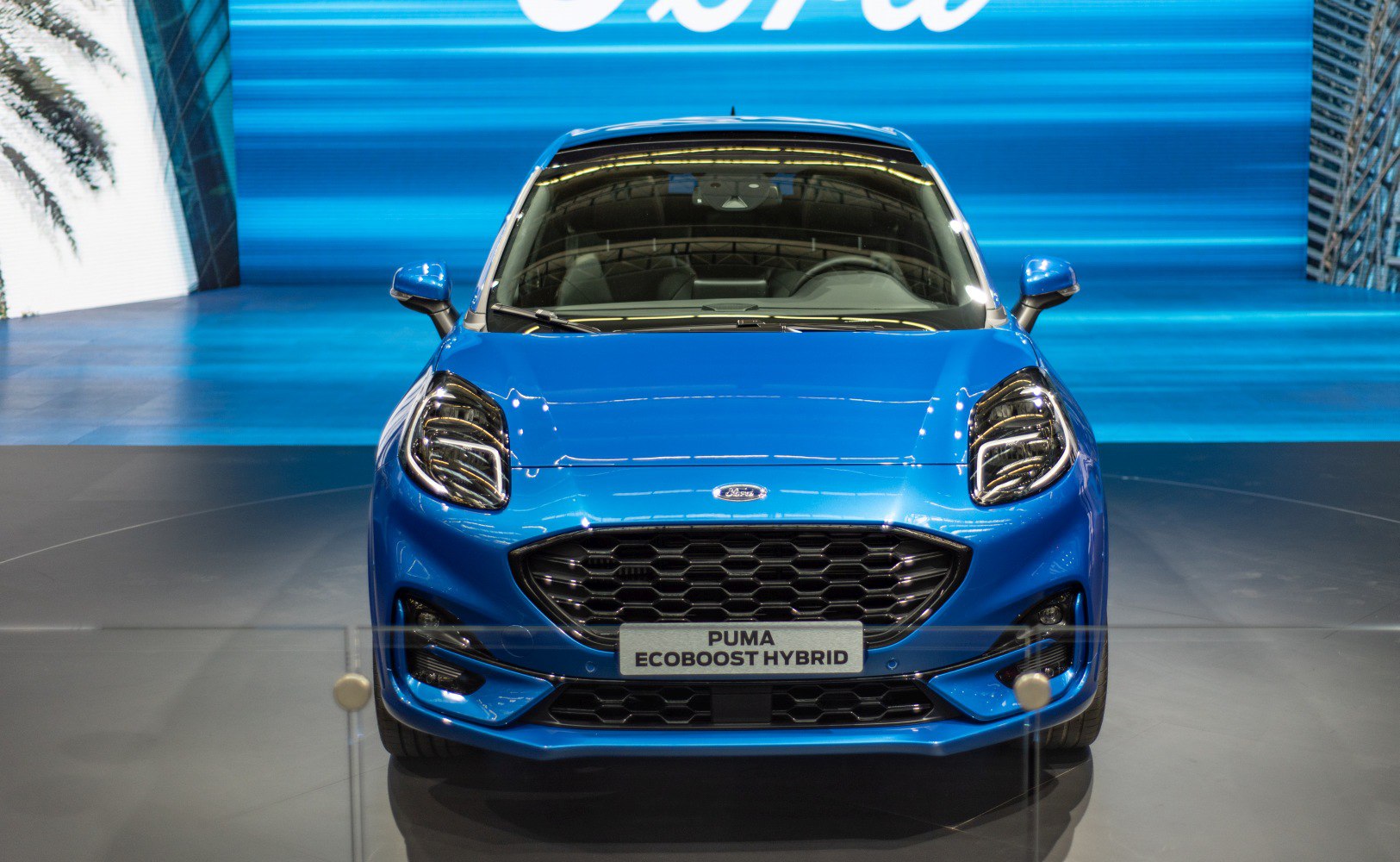 © www.Auto-Data.net Foto Ford Puma