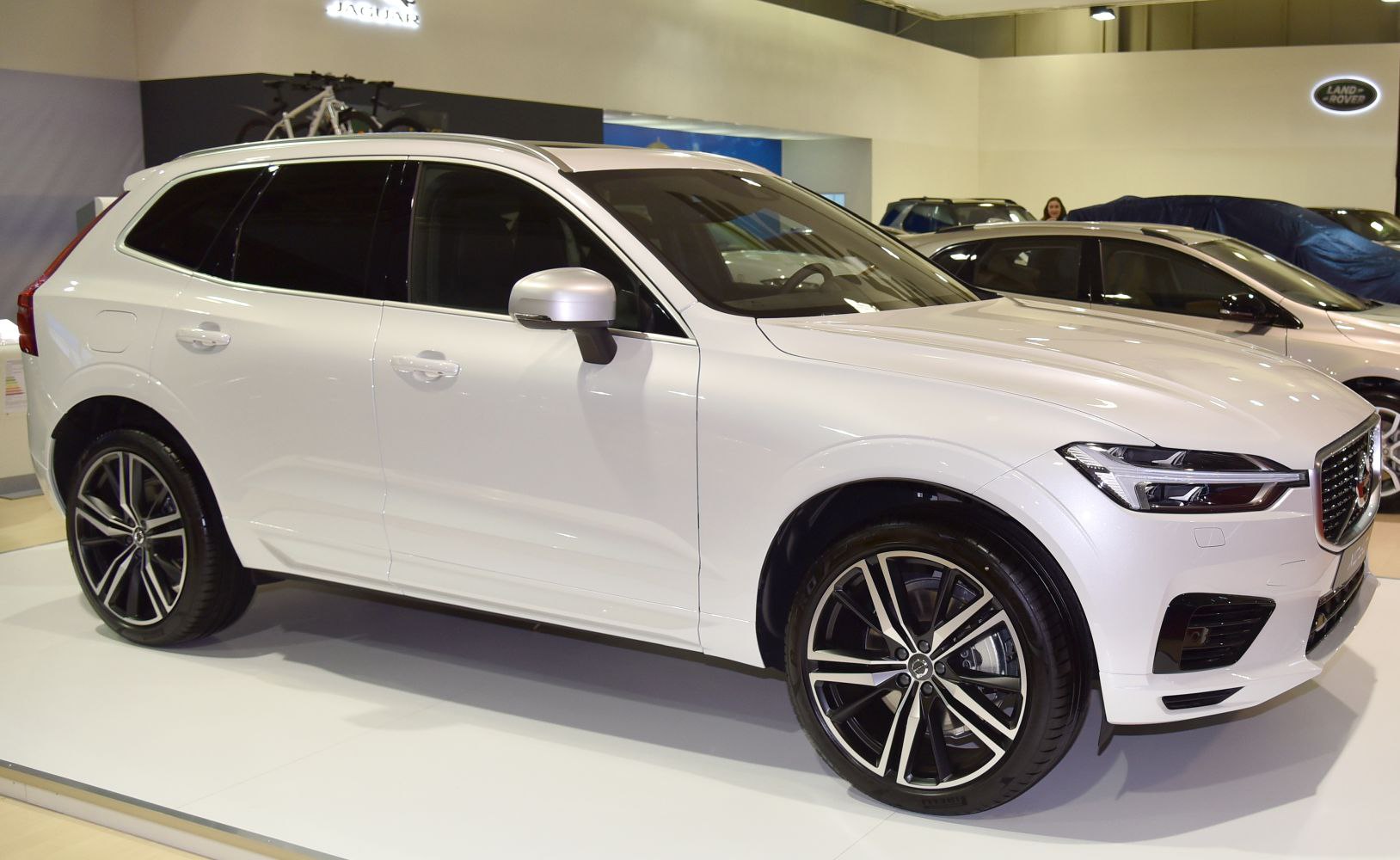 © www.Auto-Data.net Foto Volvo XC60