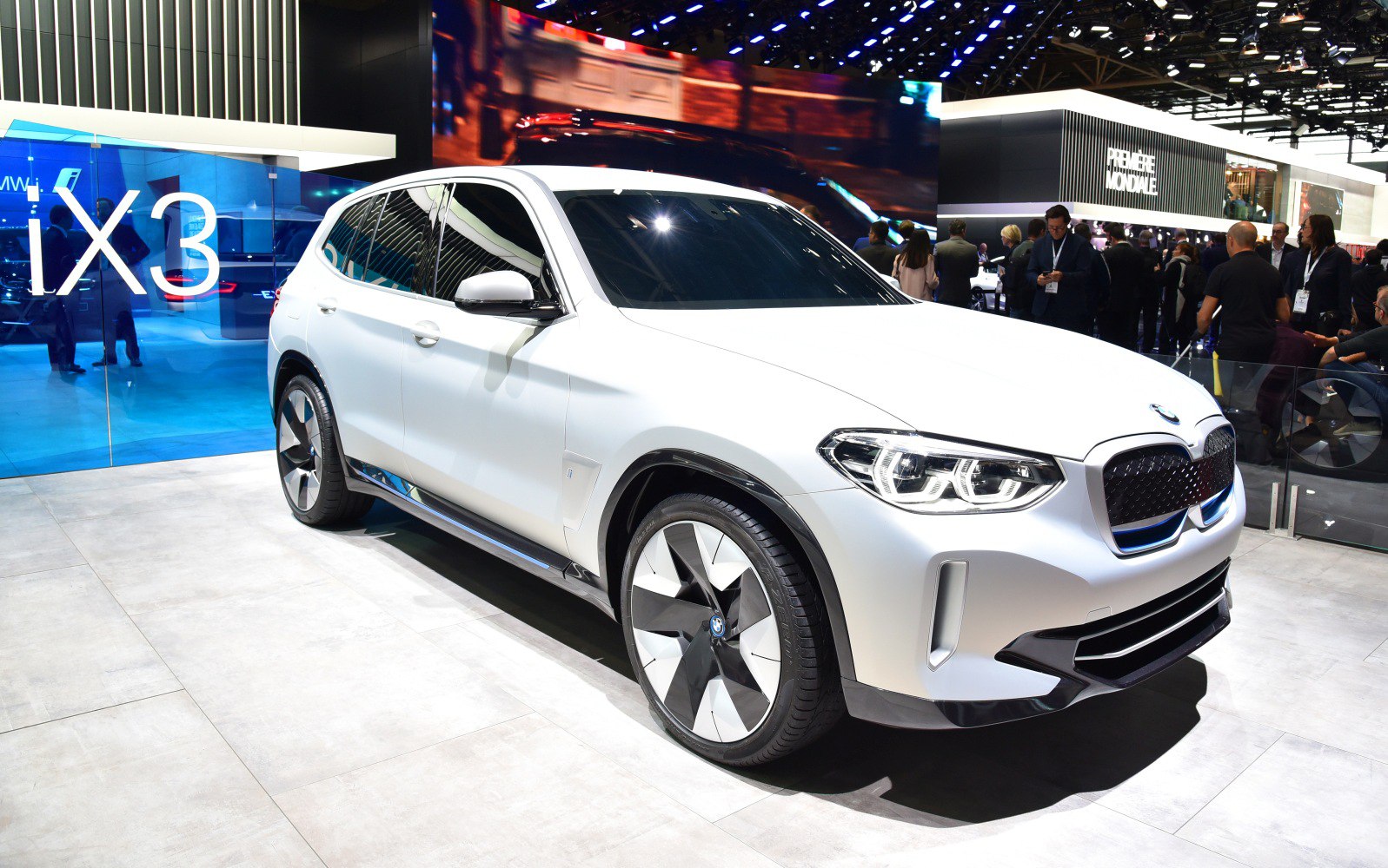 Foto BMW iX3